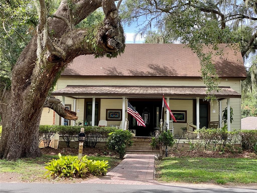 1008 W TERRACE DRIVE PLANT CITY, FL 33563