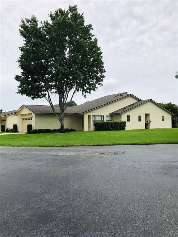 2204 CYPRESS COVE DRIVE UNIT 41 TAVARES, FL 32778