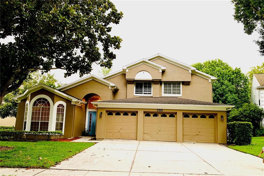1315 OLYMPIA PARK CIRCLE OCOEE, FL 34761