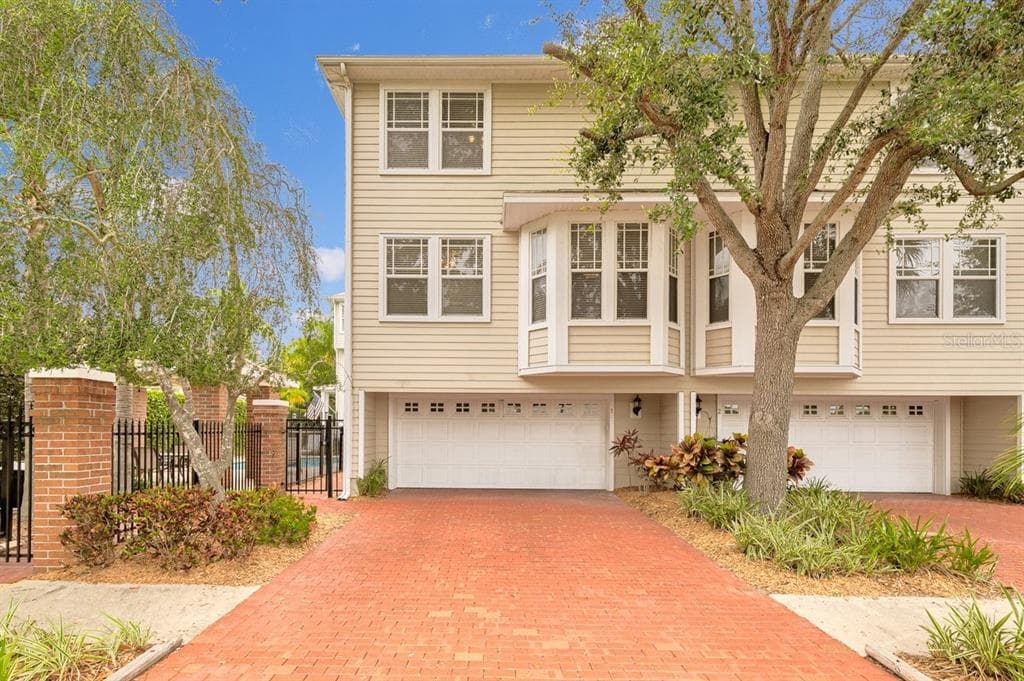 3315 W DE LEON STREET UNIT 1 TAMPA, FL 33609