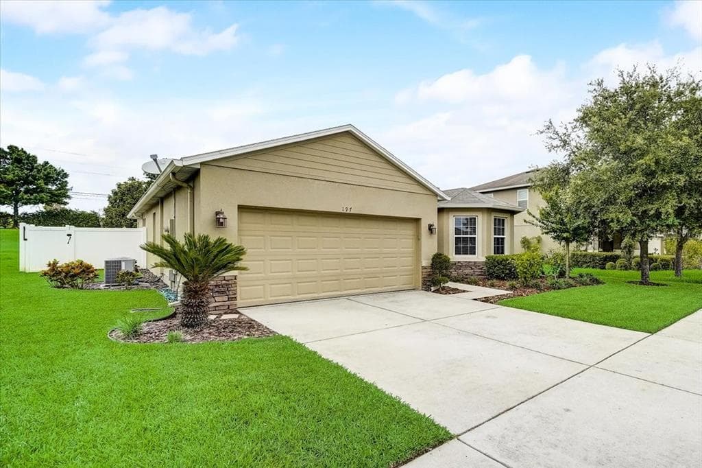 197 COMPASS ROSE DRIVE GROVELAND, FL 34736