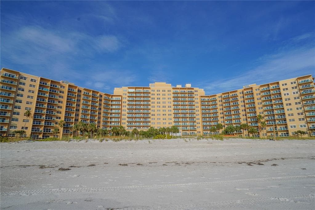 880 MANDALAY AVE UNIT N210 CLEARWATER, FL 33767