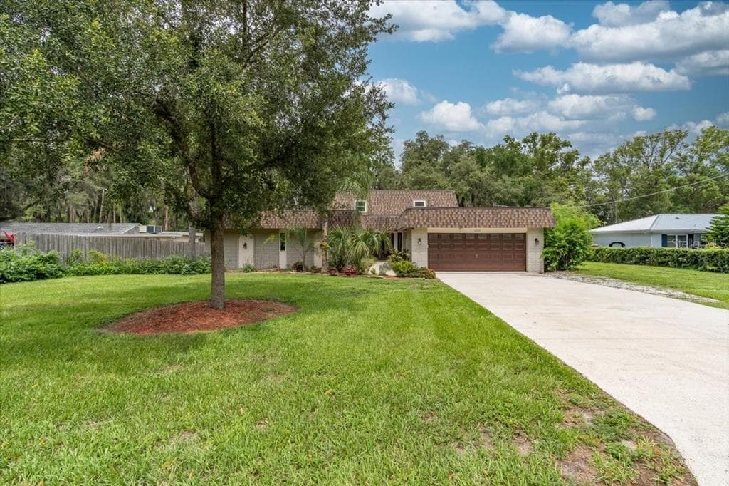 18405 TOMLINSON DRIVE LUTZ, FL 33549