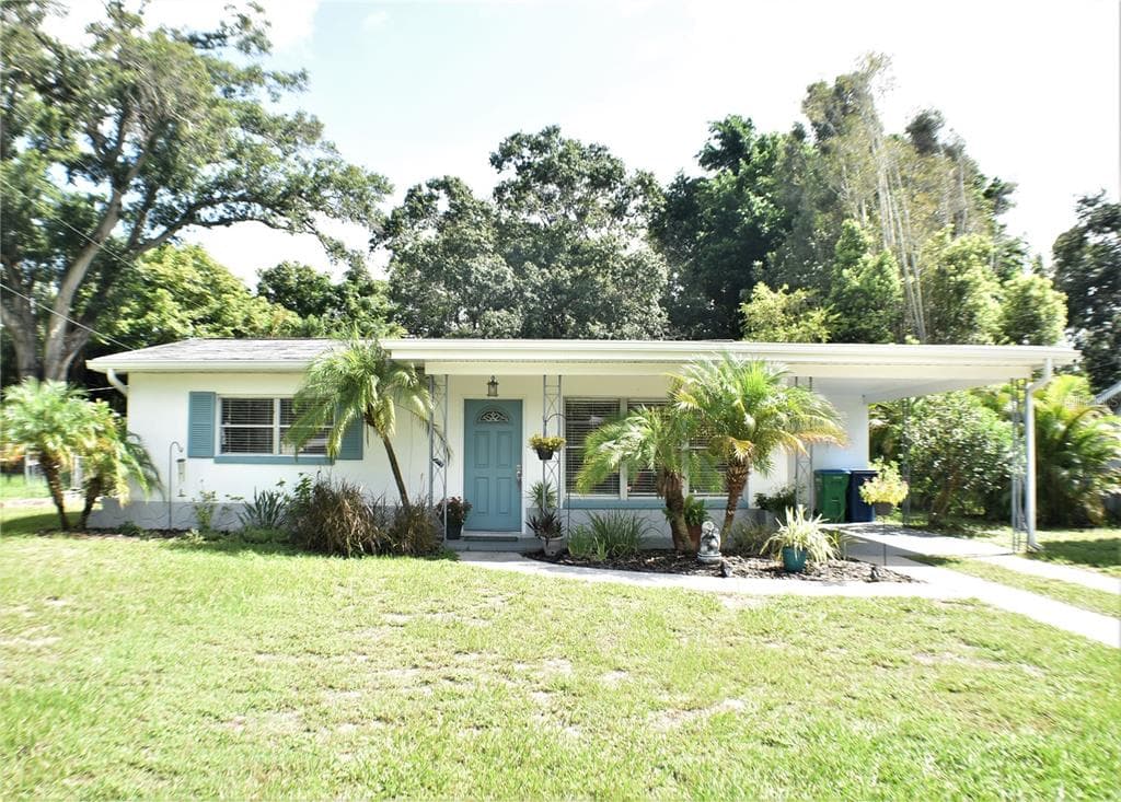 10965 VILLAGE GREEN AVENUE SEMINOLE, FL 33772