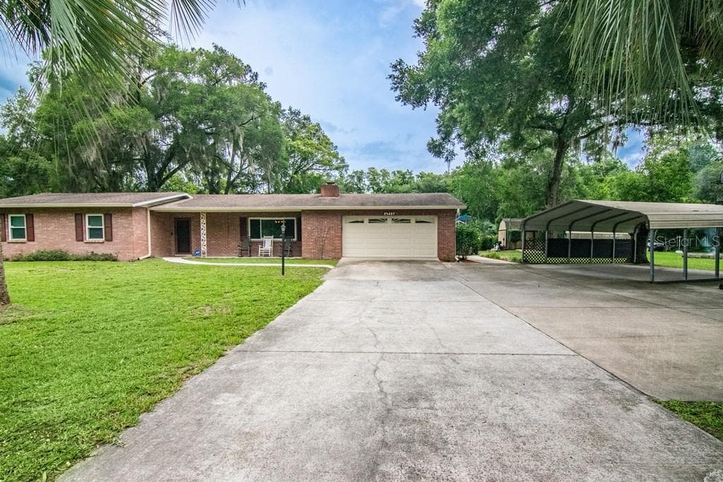 39237 PRETTY POND ROAD ZEPHYRHILLS, FL 33540