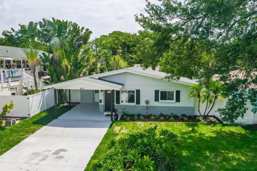 4911 CHANCELLOR STREET NE ST PETERSBURG, FL 33703
