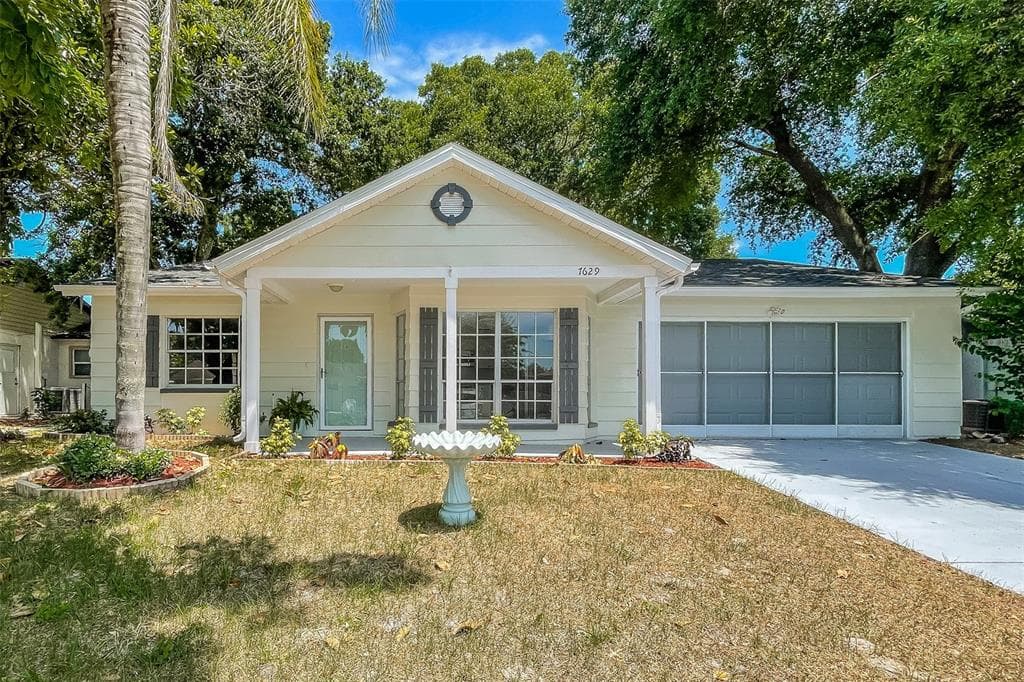 7629 TAMARIND AVENUE TAMPA, FL 33625