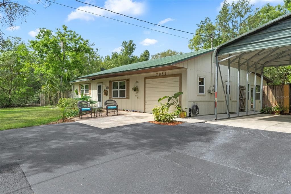 7051 MAGEE STREET WEEKI WACHEE, FL 34613