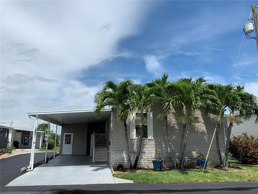 6821 MOUNT PLEASANT ROAD NE UNIT 48 ST PETERSBURG, FL 33702