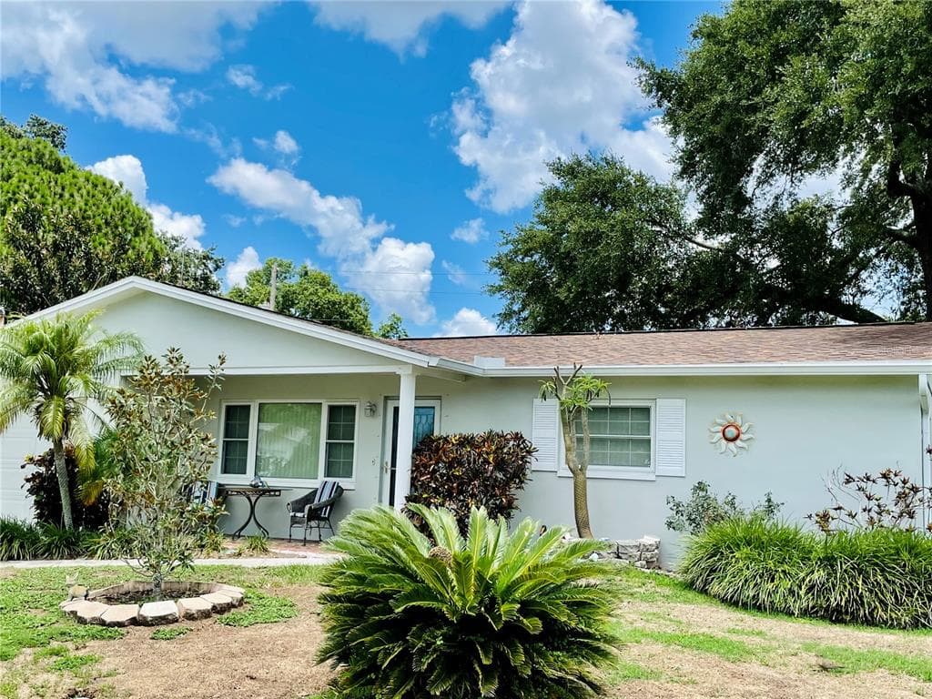 1195 LAZY LAKE ROAD E DUNEDIN, FL 34698