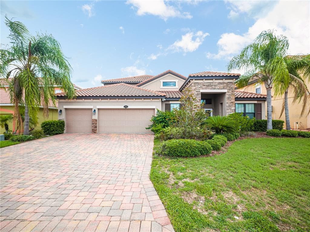 3988 SUNSET LAKE DRIVE LAKELAND, FL 33810