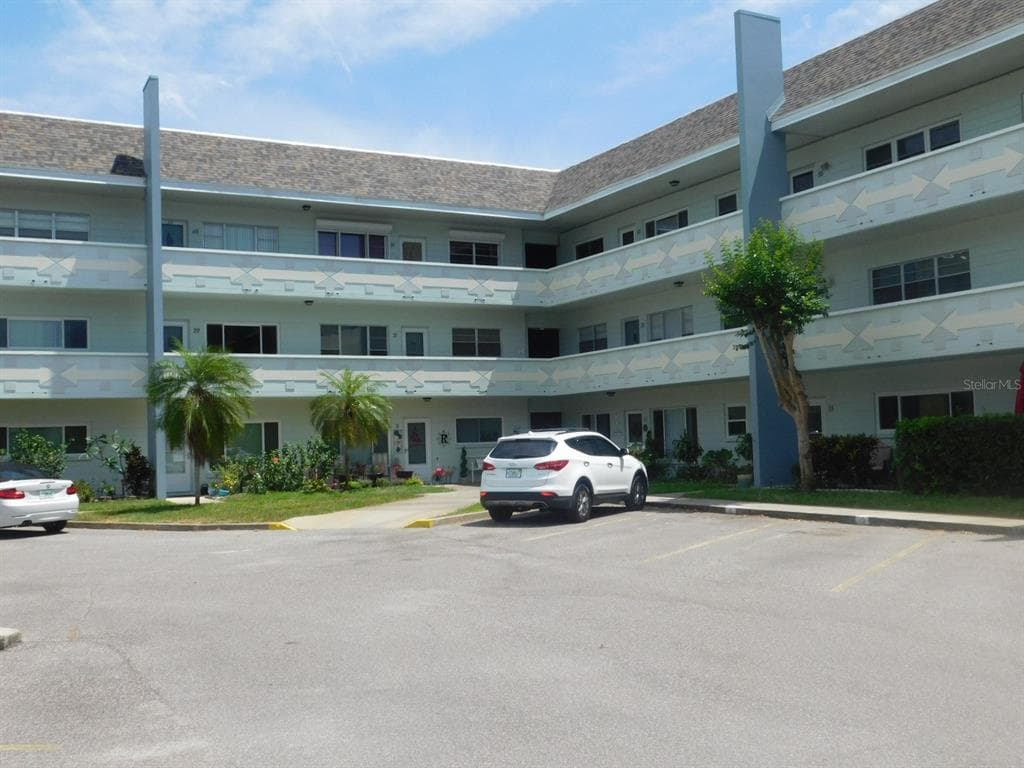 2255 PHILIPPINE DRIVE UNIT 51 CLEARWATER, FL 33763