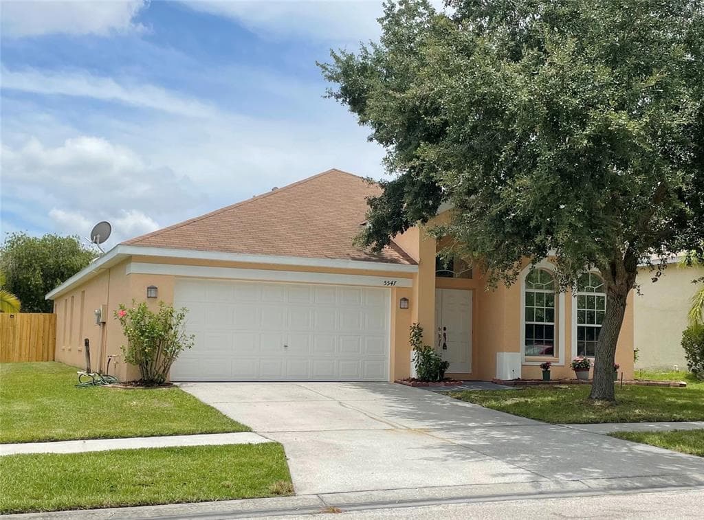 5547 BRADDOCK DRIVE ZEPHYRHILLS, FL 33541