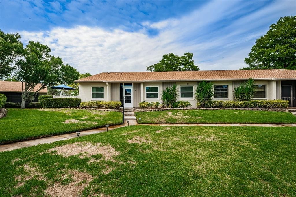 120 COLETTE COURT OLDSMAR, FL 34677
