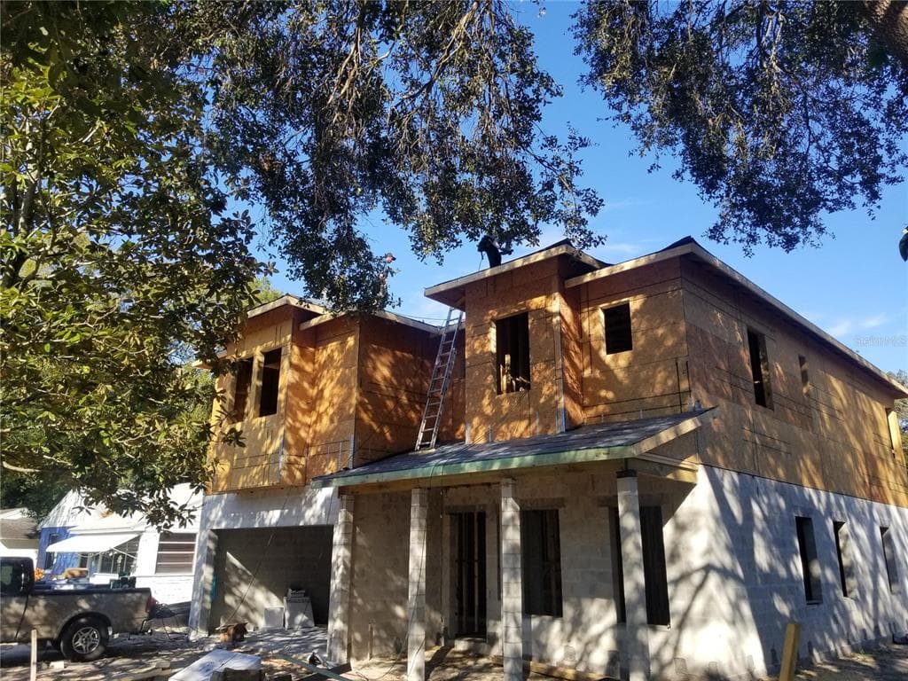 807 W KENTUCKY AVENUE TAMPA, FL 33603