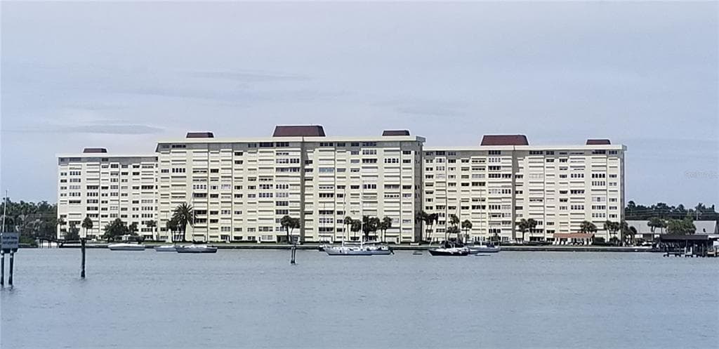 4525 COVE CIRCLE UNIT 109