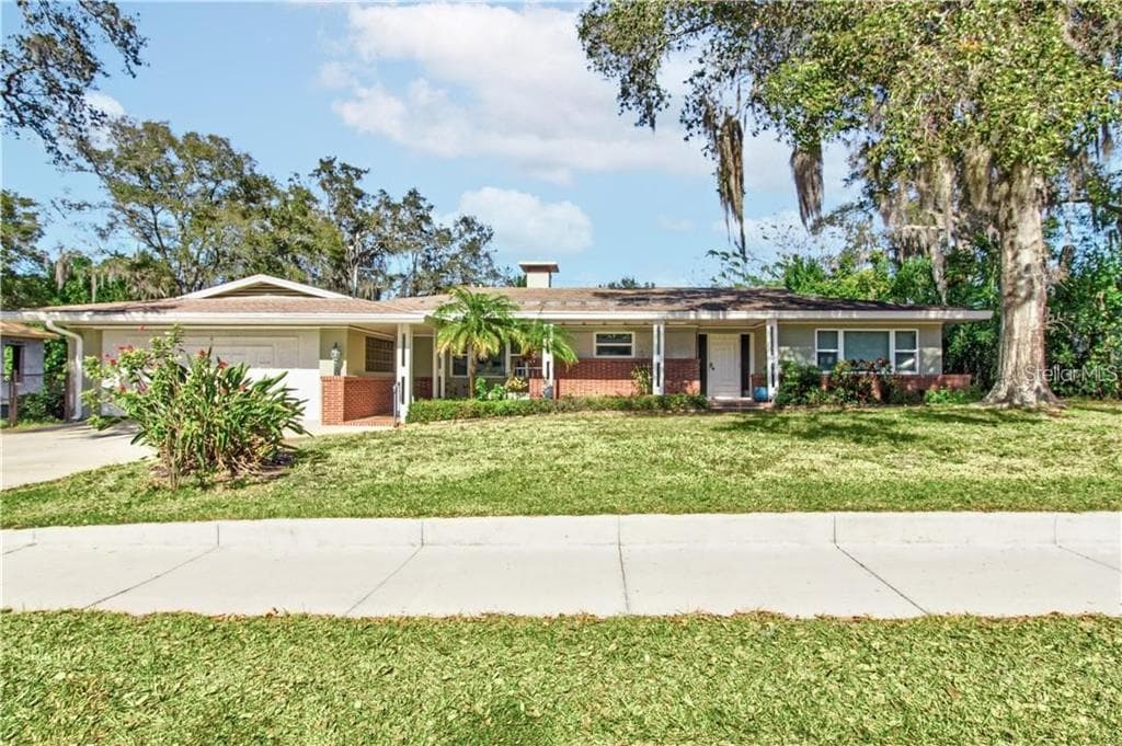 1425 GLENVIEW ROAD PALM HARBOR, FL 34683