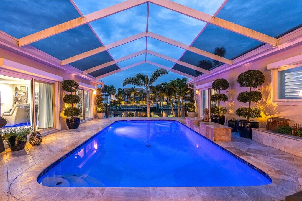 4928 61ST AVENUE S ST PETERSBURG, FL 33715