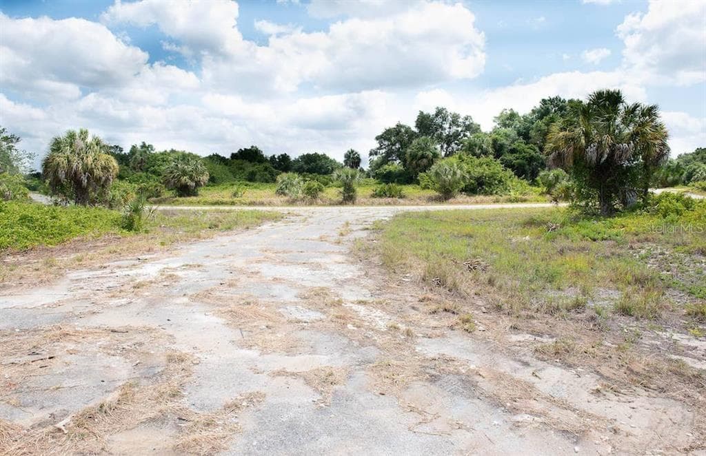 MACE COURT NORTH PORT, FL 34288
