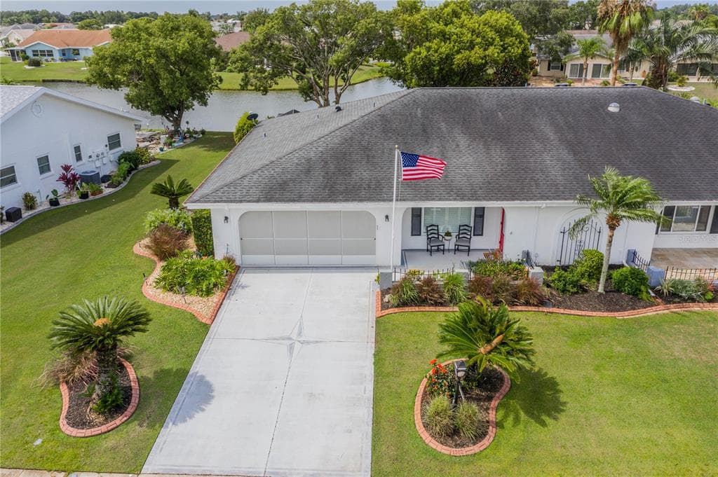 1602 BENTWOOD DRIVE SUN CITY CENTER, FL 33573