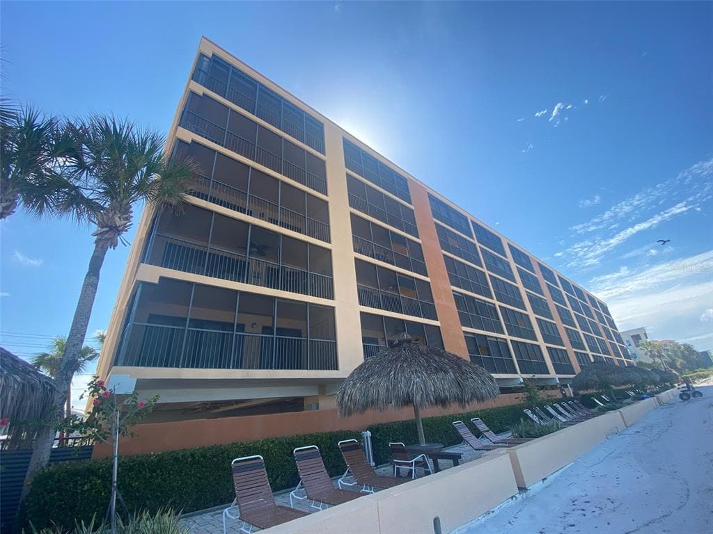 13720 GULF BOULEVARD UNIT 310 MADEIRA BEACH, FL 33708