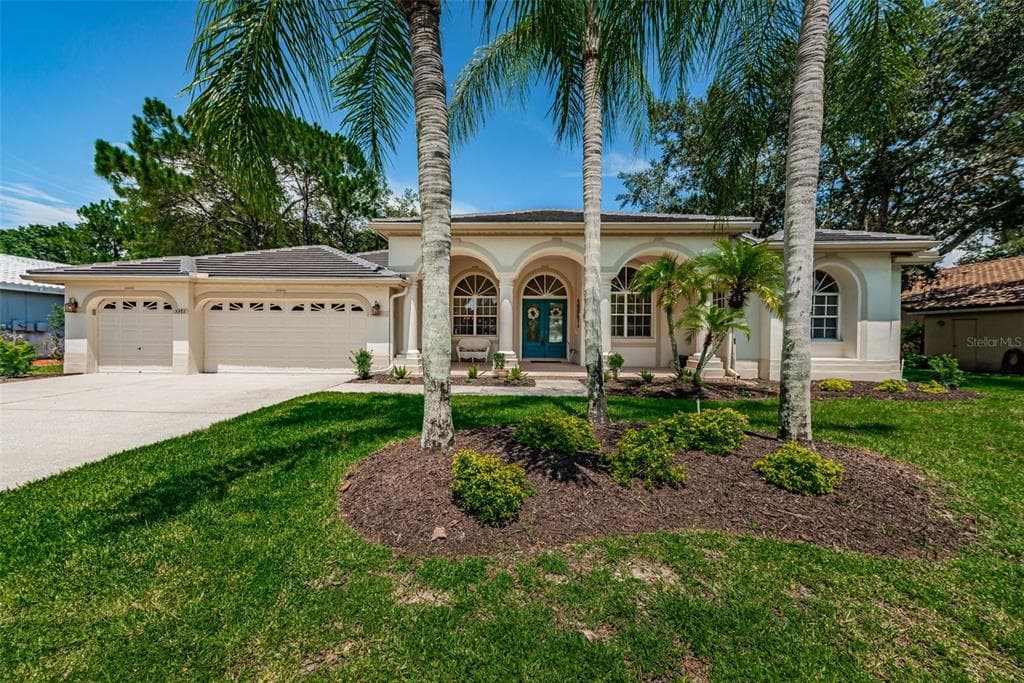 3371 CRESCENT OAKS BOULEVARD TARPON SPRINGS, FL 34688