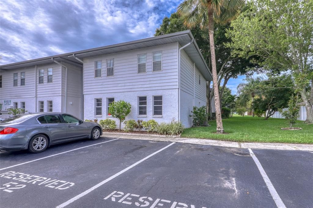 10800 US HIGHWAY 19 N UNIT 133 PINELLAS PARK, FL 33782