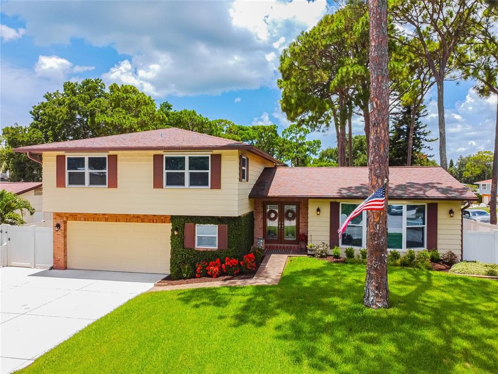 8490 141ST STREET SEMINOLE, FL 33776