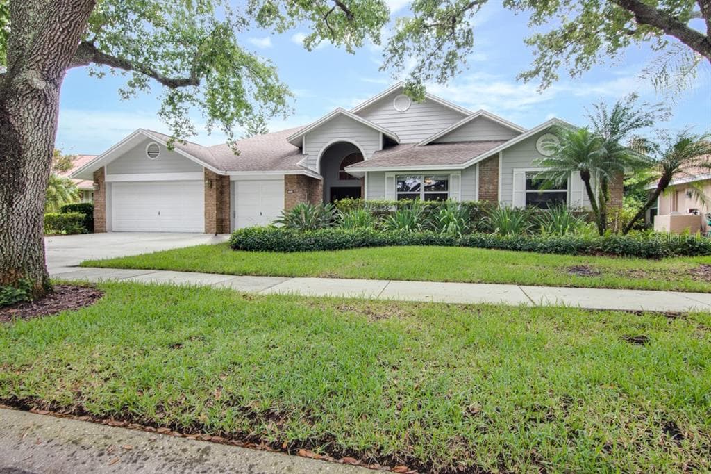 8744 TANTALLON CIRCLE