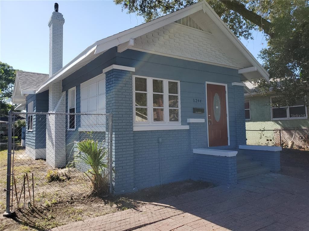 1244 9TH AVENUE S ST PETERSBURG, FL 33705