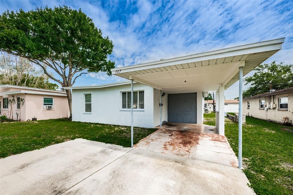 467 92ND AVENUE N ST PETERSBURG, FL 33702