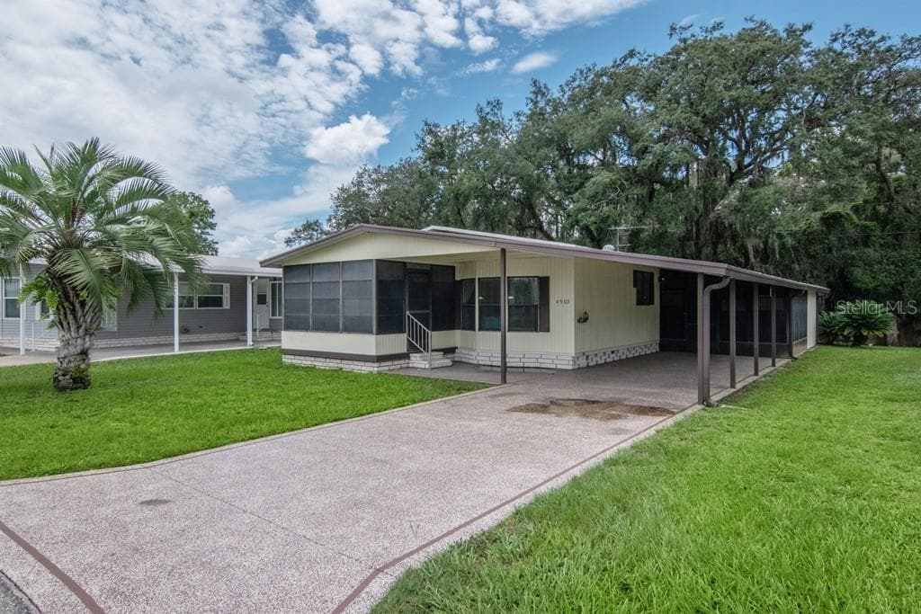 4903 BLANCO DRIVE ZEPHYRHILLS, FL 33541