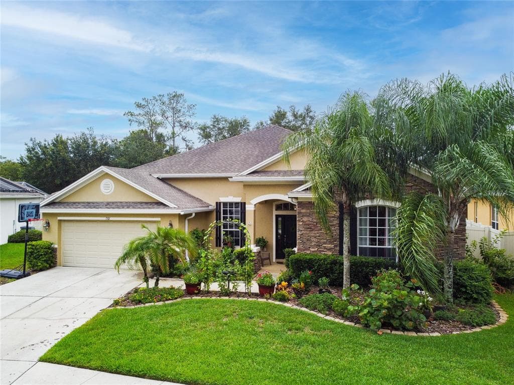 7101 DERWENT GLEN CIRCLE LAND O LAKES, FL 34637