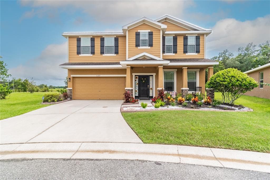 6209 HAWK GROVE COURT WESLEY CHAPEL, FL 33545