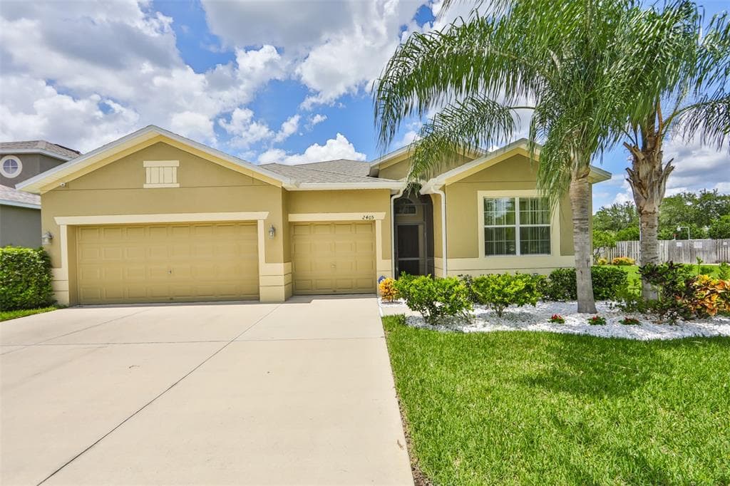2405 YUKON CLIFF DRIVE RUSKIN, FL 33570