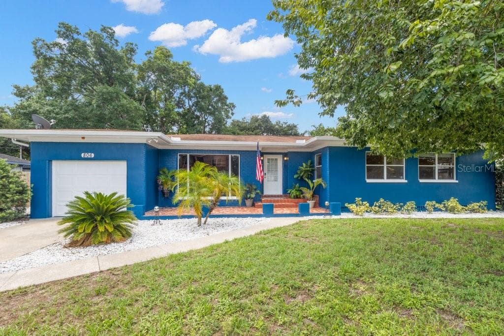 806 W BRADDOCK STREET TAMPA, FL 33603