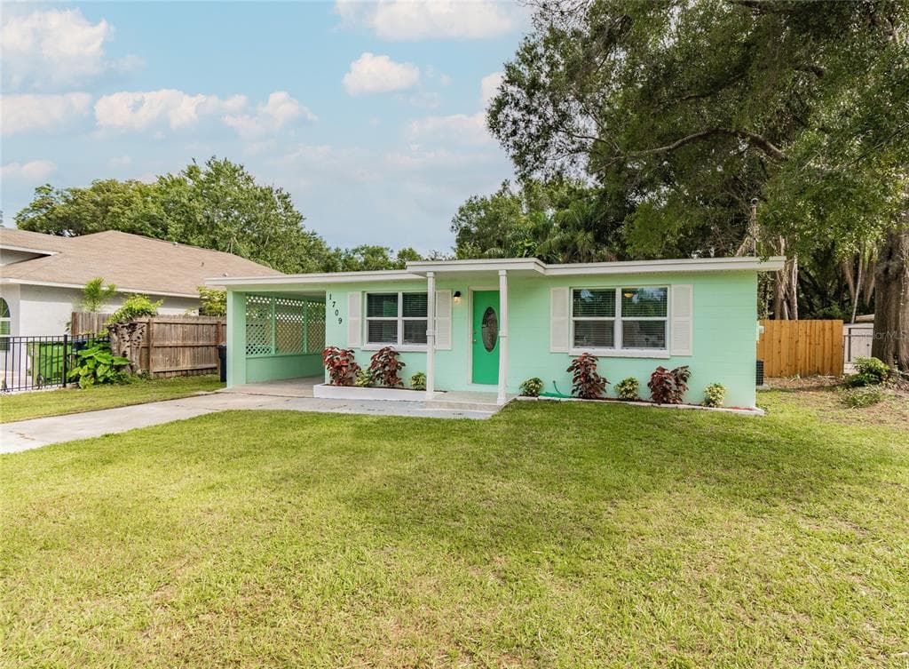 1709 W ATKINSON STREET TAMPA, FL 33604