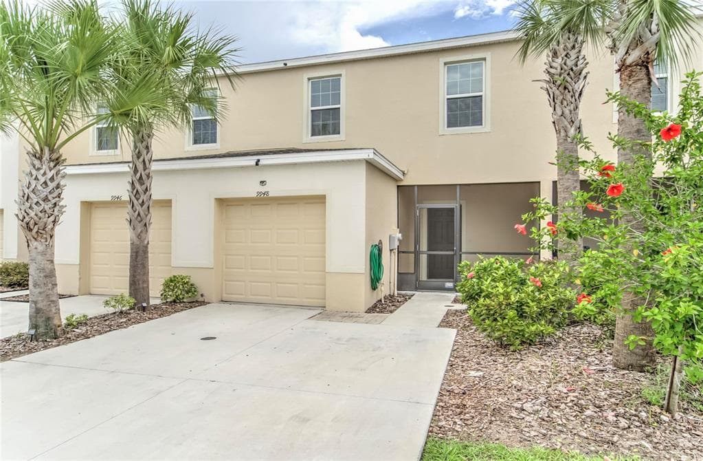 9948 HOUND CHASE DRIVE GIBSONTON, FL 33534