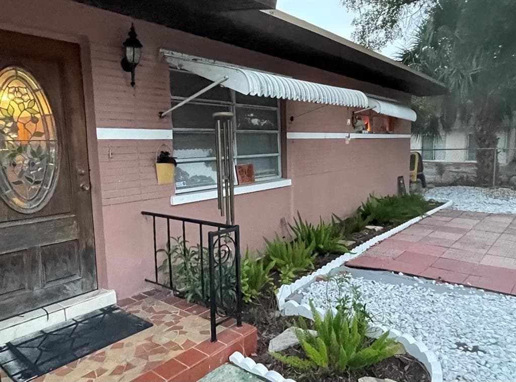604 BETMOR LANE PALM HARBOR, FL 34683