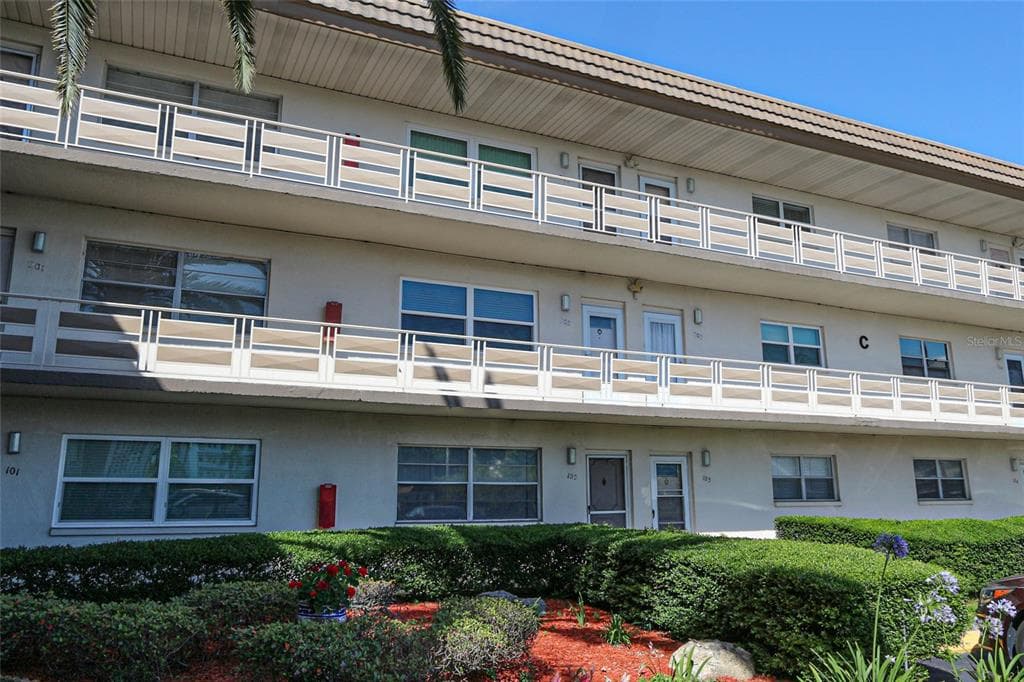 5750 80TH STREET N UNIT C203 ST PETERSBURG, FL 33709