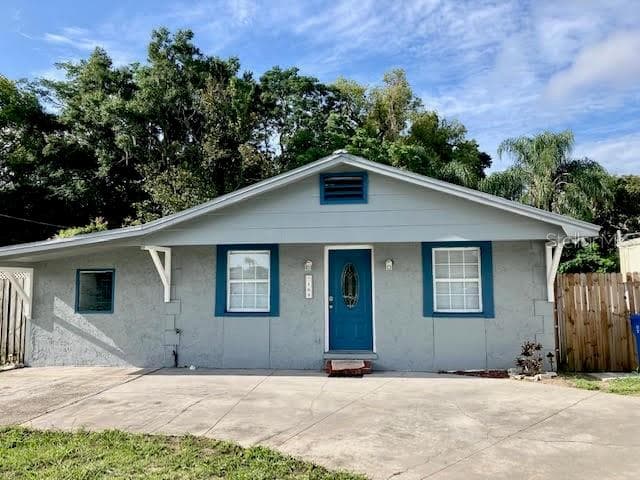 105 E WHEELER ROAD SEFFNER, FL 33584