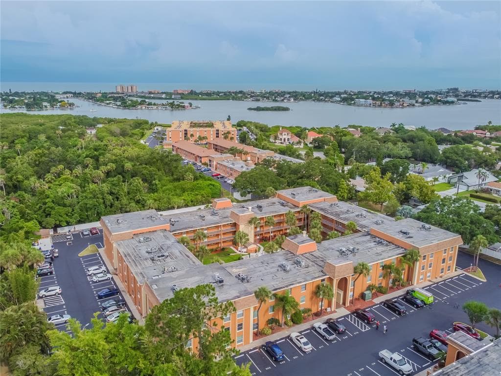 12760 INDIAN ROCKS ROAD UNIT 554 LARGO, FL 33774