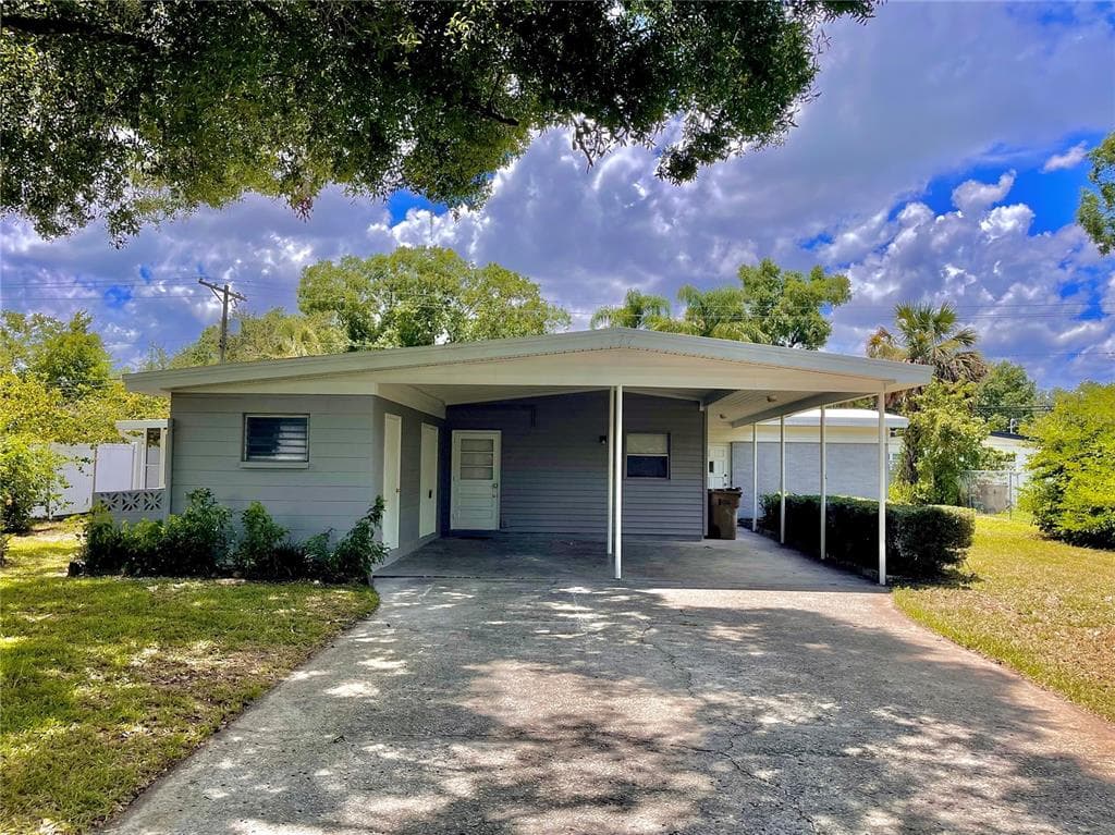 527 BROXBURN AVENUE TEMPLE TERRACE, FL 33617
