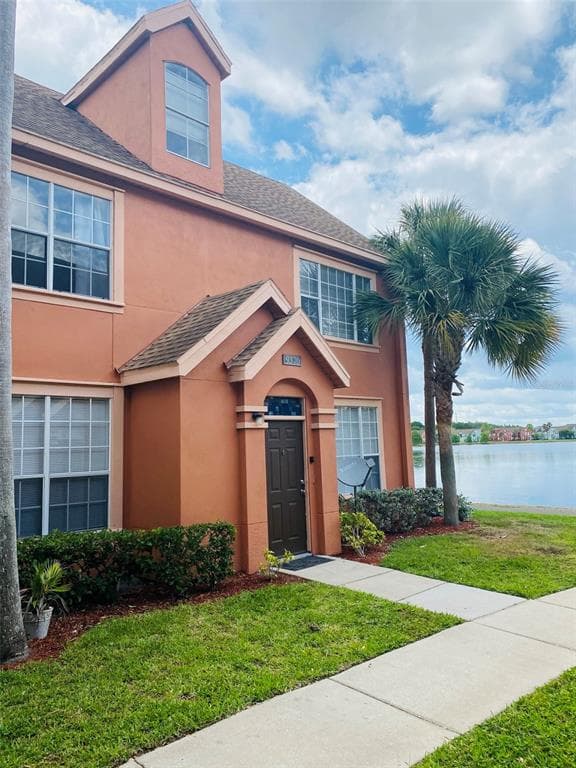 9370 LAKE CHASE ISLAND WAY TAMPA, FL 33626