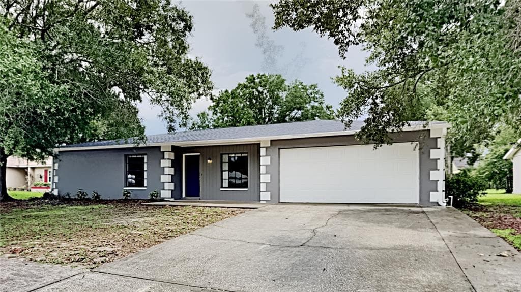 7907 SHORE BLUFF COURT TEMPLE TERRACE, FL 33637
