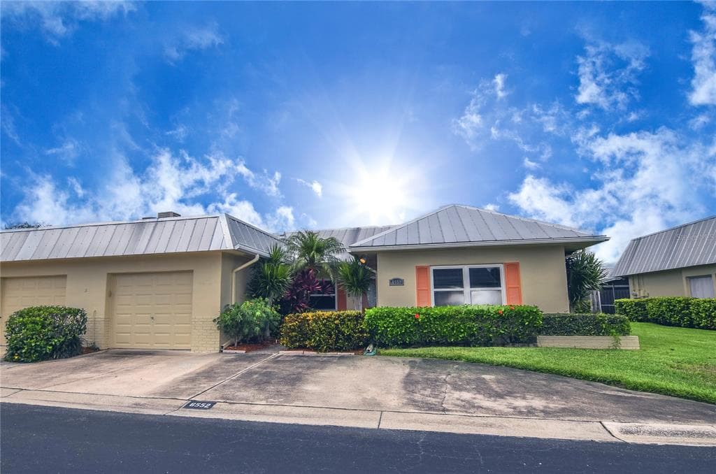 6552 GRAND BAHAMA DRIVE UNIT 341 LARGO, FL 33777