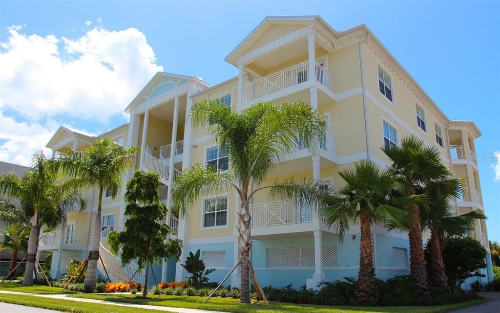 3439 79TH STREET CIRCLE W UNIT 203 BRADENTON, FL 34209