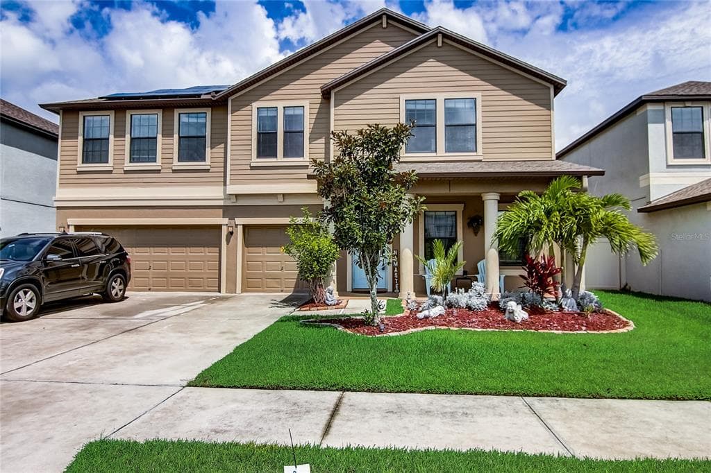 5043 IVORY STONE DRIVE WIMAUMA, FL 33598