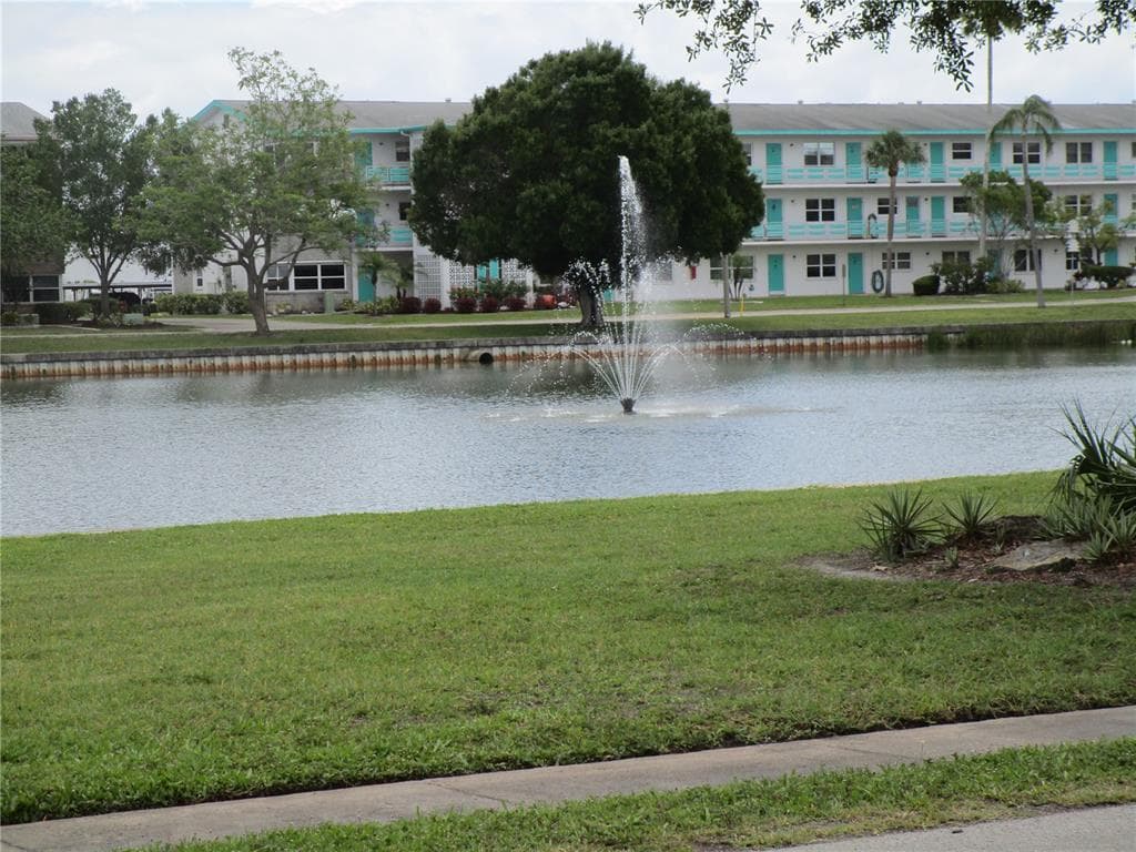 6000 20TH STREET N UNIT 122 ST PETERSBURG, FL 33714