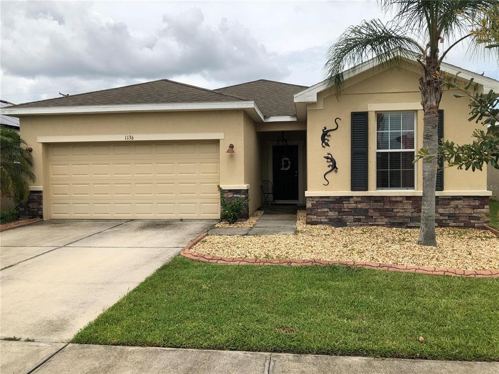 1136 LAUREN MANOR LOOP
